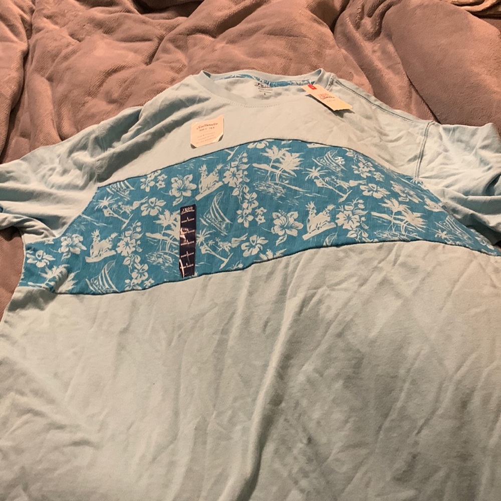 Izod t shirt
